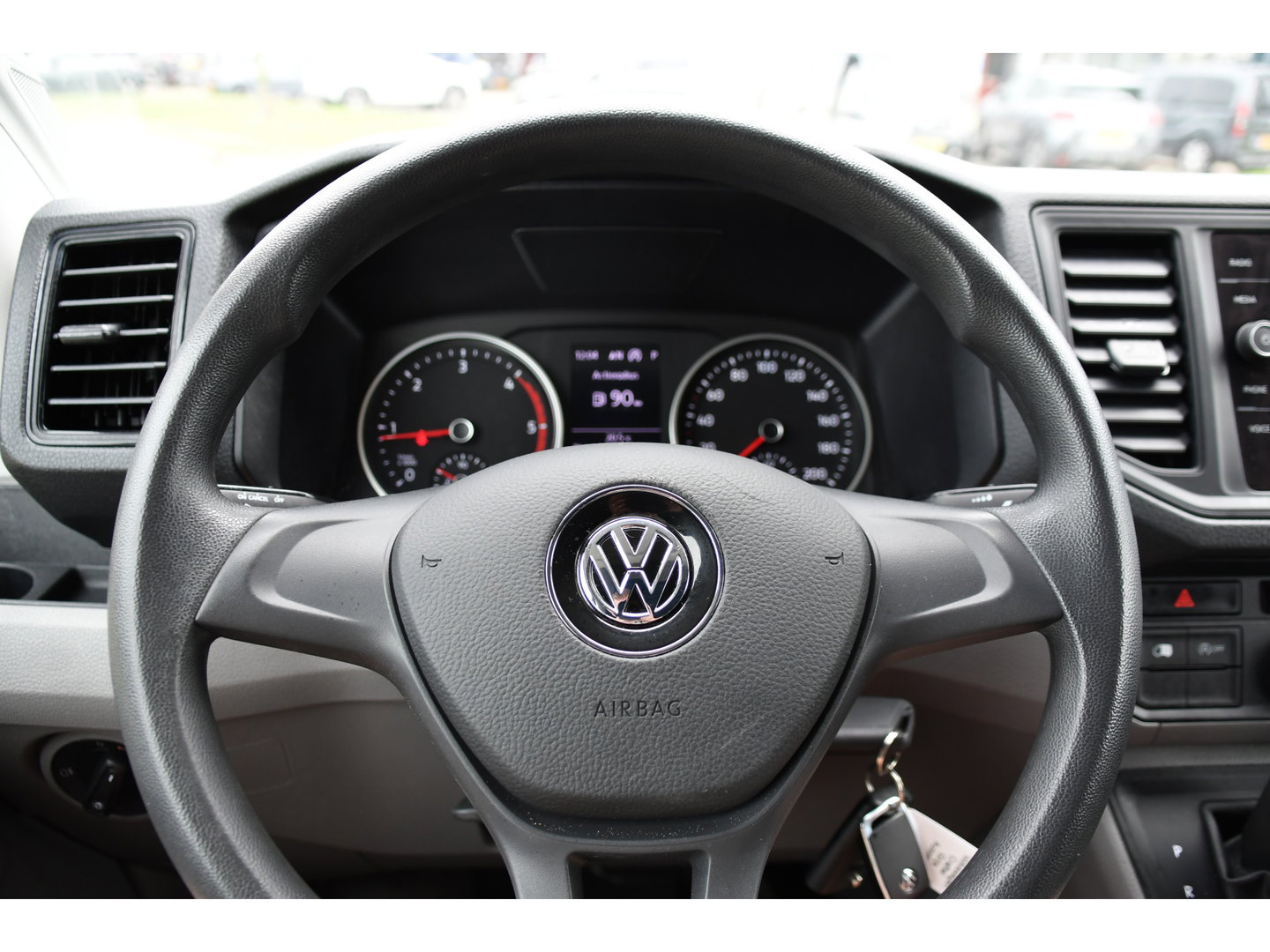 Volkswagen Crafter 35 2.0 TDI L3H3 PB Edition Camera, Cruise, Carplay, LED, 177pk, Automaat, Multimedia, Standkachel, Sensoren, Uniek!