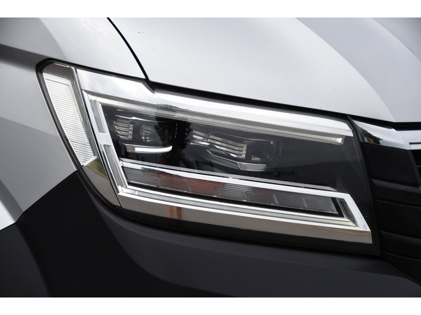 Volkswagen Crafter 35 2.0 TDI L3H3 PB Edition Camera, Cruise, Carplay, LED, 177pk, Automaat, Multimedia, Standkachel, Sensoren, Uniek!