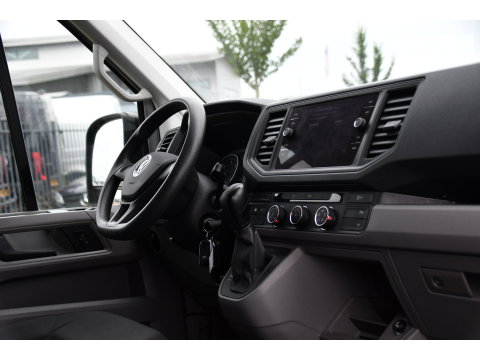 Volkswagen Crafter 35 2.0 TDI L3H3 PB Edition Camera, Cruise, Carplay, LED, 177pk, Automaat, Multimedia, Standkachel, Sensoren, Uniek!