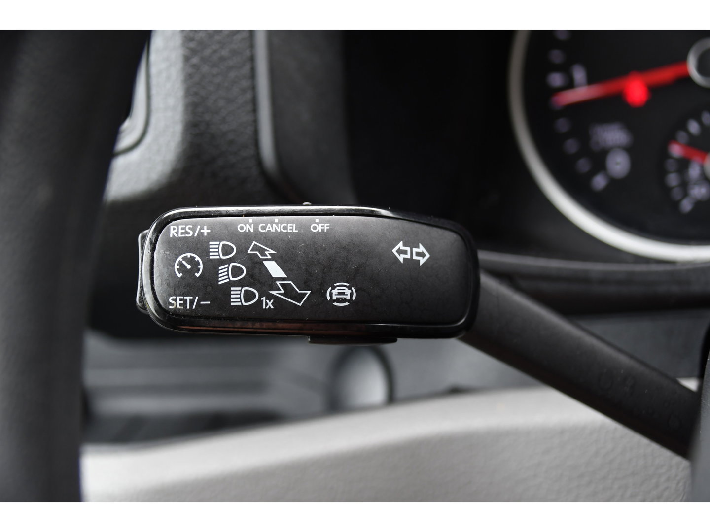 Volkswagen Crafter 35 2.0 TDI L3H3 PB Edition Camera, Cruise, Carplay, LED, 177pk, Automaat, Multimedia, Standkachel, Sensoren, Uniek!