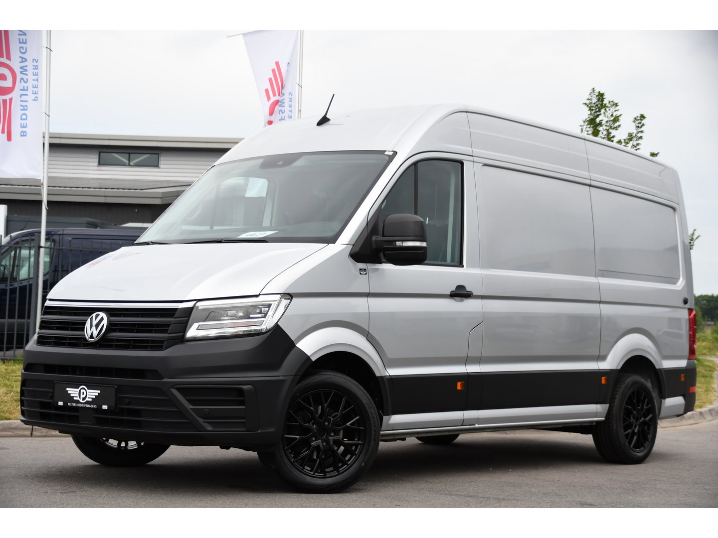 Volkswagen Crafter 35 2.0 TDI L3H3 PB Edition Camera, Cruise, Carplay, LED, 177pk, Automaat, Multimedia, Standkachel, Sensoren, Uniek!