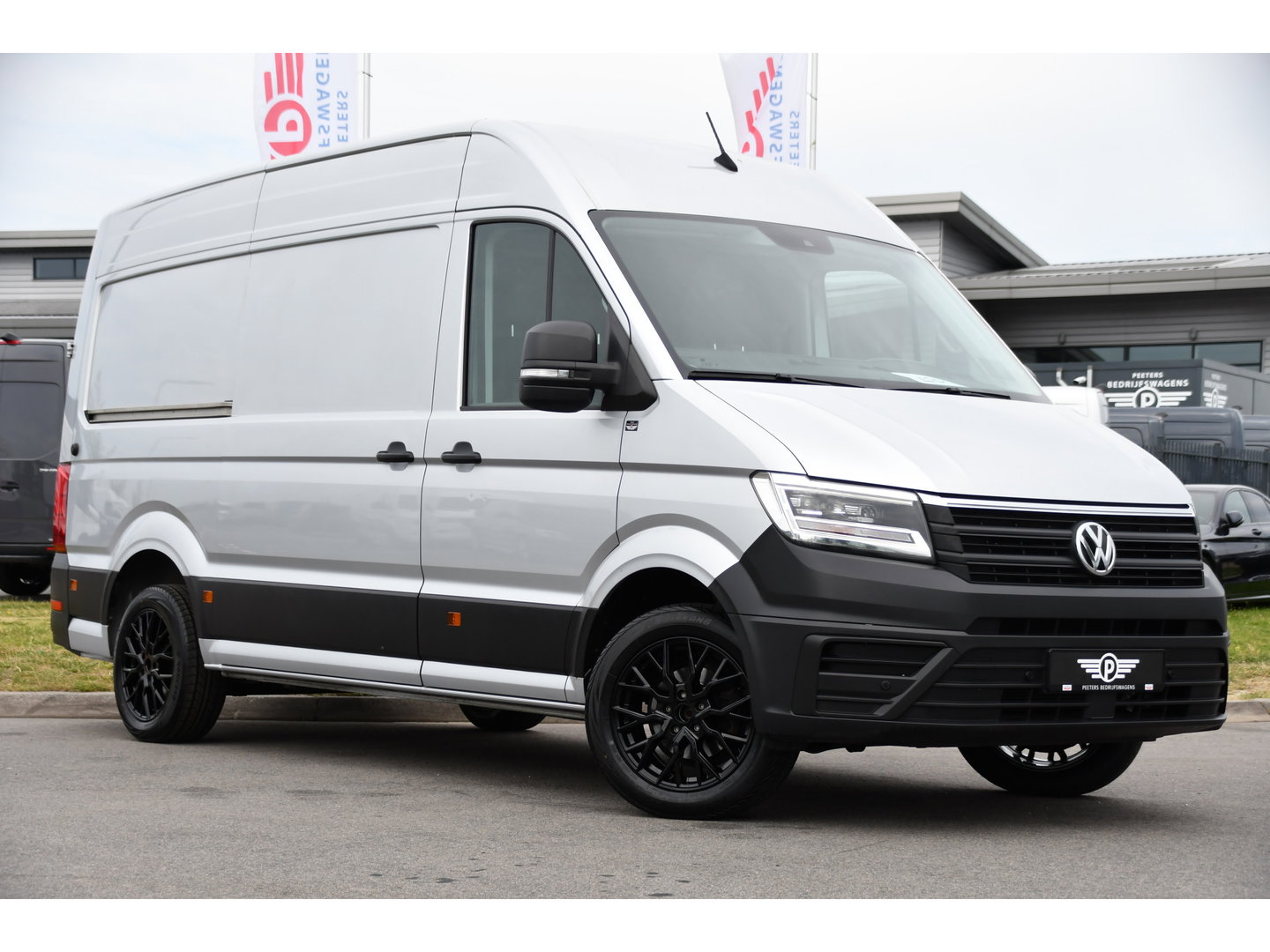 Volkswagen Crafter 35 2.0 TDI L3H3 PB Edition Camera, Cruise, Carplay, LED, 177pk, Automaat, Multimedia, Standkachel, Sensoren, Uniek!
