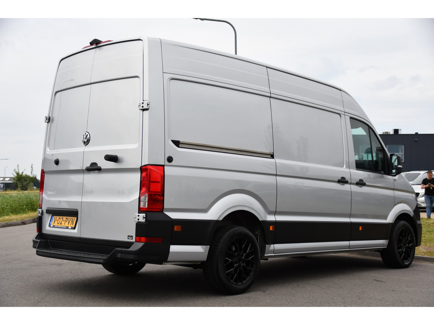 Volkswagen Crafter 35 2.0 TDI L3H3 PB Edition Camera, Cruise, Carplay, LED, 177pk, Automaat, Multimedia, Standkachel, Sensoren, Uniek!