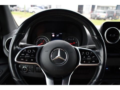 Mercedes-Benz Sprinter 319 V6 3.0 CDI L2H1 Black Edition FULL OTPIONS! Adaptieve Cruise, 360 Camera, Carplay, Leder, LED, 10,5'' Mbux, Trekhaak, 190pk, Automaat, Uniek!