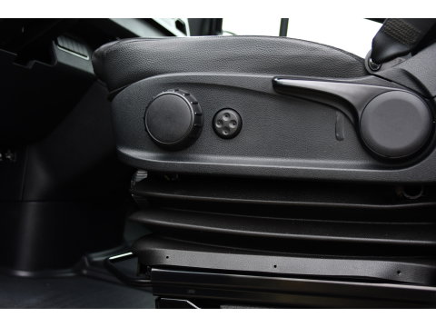 Mercedes-Benz Sprinter 319 V6 3.0 CDI L2H1 Black Edition FULL OTPIONS! Adaptieve Cruise, 360 Camera, Carplay, Leder, LED, 10,5'' Mbux, Trekhaak, 190pk, Automaat, Uniek!