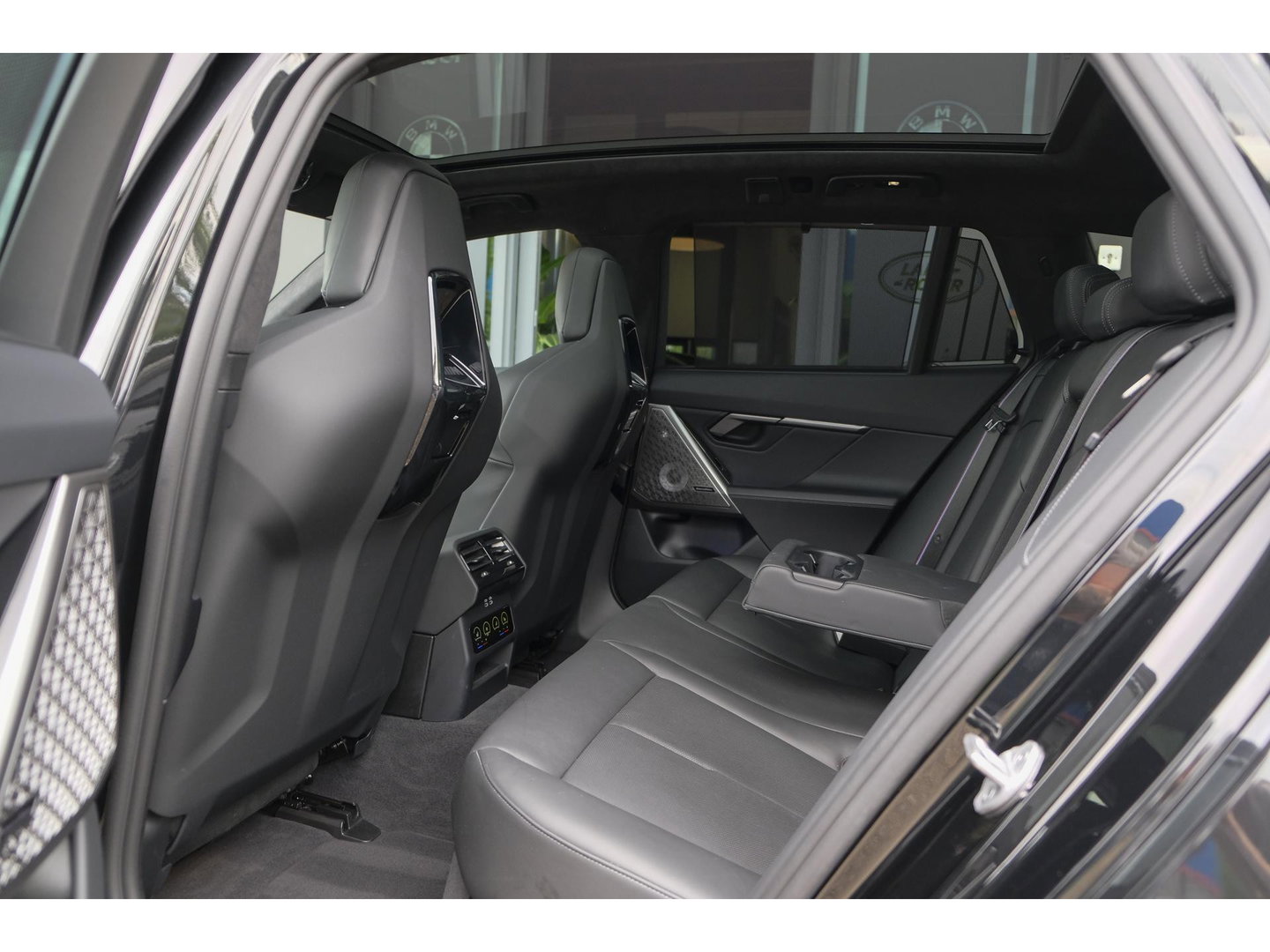 BMW M5 Touring V8 727pk Hybrid Panoramadak Keramisch Full carbon pack *BTW* NLauto VOL VOL VOL!!!