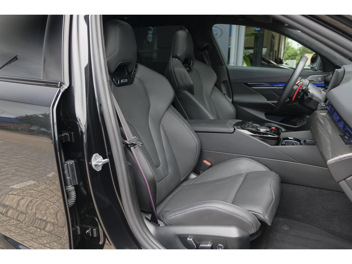 BMW M5 Touring V8 727pk Hybrid Panoramadak Keramisch Full carbon pack *BTW* NLauto VOL VOL VOL!!!