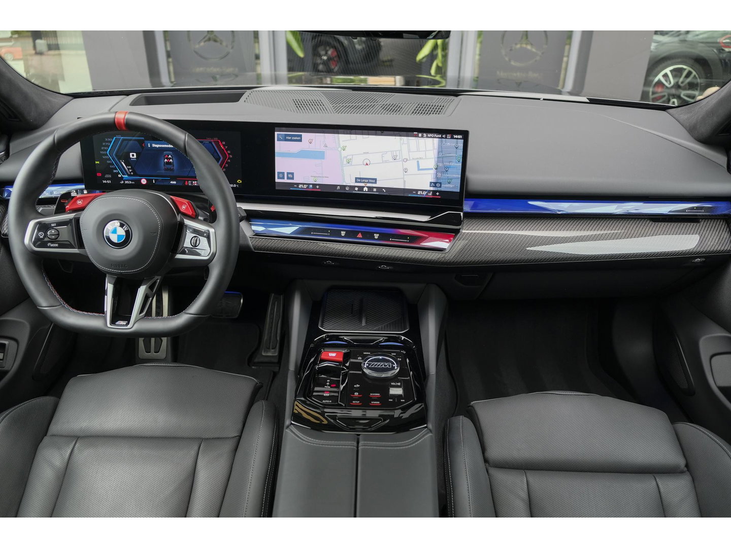 BMW M5 Touring V8 727pk Hybrid Panoramadak Keramisch Full carbon pack *BTW* NLauto VOL VOL VOL!!!