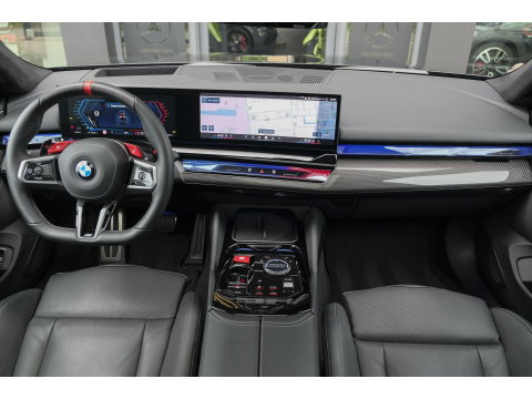 BMW M5 Touring V8 727pk Hybrid Panoramadak Keramisch Full carbon pack *BTW* NLauto VOL VOL VOL!!!