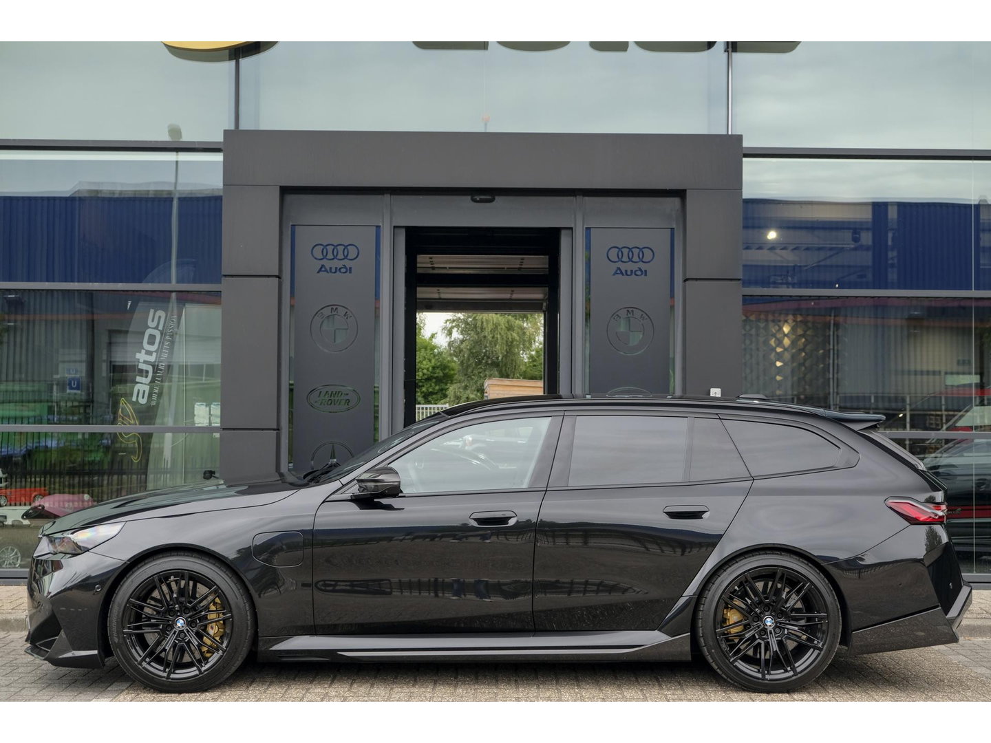 BMW M5 Touring V8 727pk Hybrid Panoramadak Keramisch Full carbon pack *BTW* NLauto VOL VOL VOL!!!