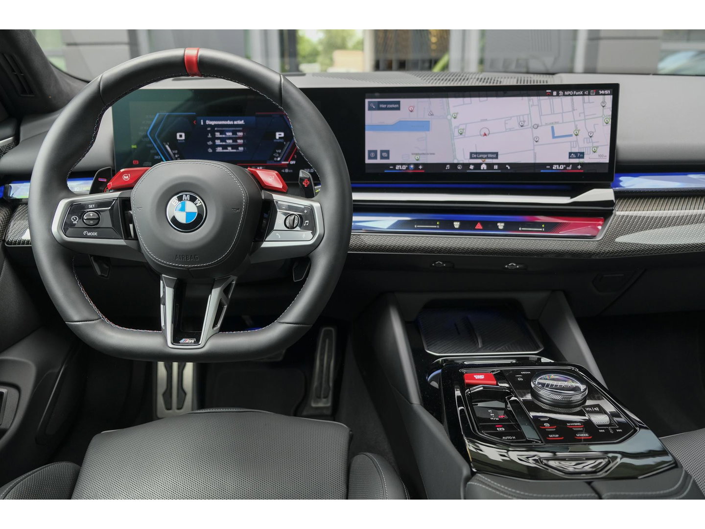 BMW M5 Touring V8 727pk Hybrid Panoramadak Keramisch Full carbon pack *BTW* NLauto VOL VOL VOL!!!