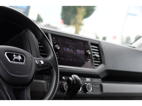 MAN TGE 3.180 35 2.0L5H3 Black Edition Camera, Adaptieve Cruise, Carplay, LED, Multimedia, 177pk, Automaat, Sensoren, Leder, Geveerde stoel, Trekhaak, Uniek!