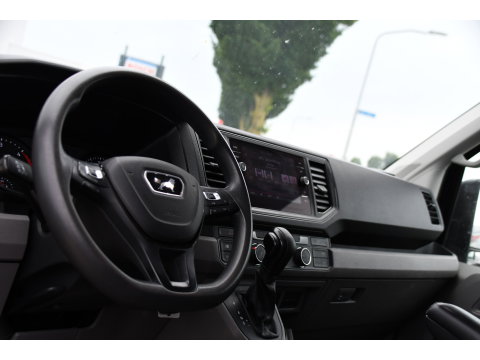 MAN TGE 3.180 35 2.0L5H3 Black Edition Camera, Adaptieve Cruise, Carplay, LED, Multimedia, 177pk, Automaat, Sensoren, Leder, Geveerde stoel, Trekhaak, Uniek!