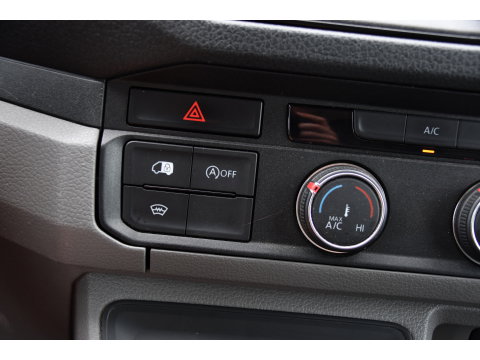 MAN TGE 3.180 35 2.0L5H3 Black Edition Camera, Adaptieve Cruise, Carplay, LED, Multimedia, 177pk, Automaat, Sensoren, Leder, Geveerde stoel, Trekhaak, Uniek!