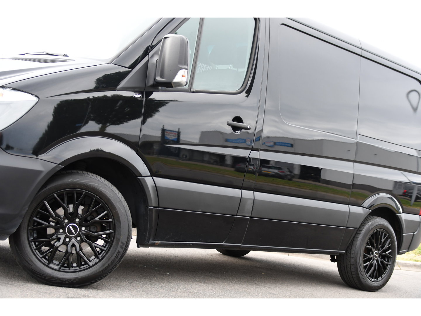 Mercedes-Benz Sprinter 316 2.2 CDI L1H1 Black Edition Camera, Cruise, 2800kg trekhaak, 164pk, Geveerde Stoel, Multimedia, 3 Zits, Uniek!
