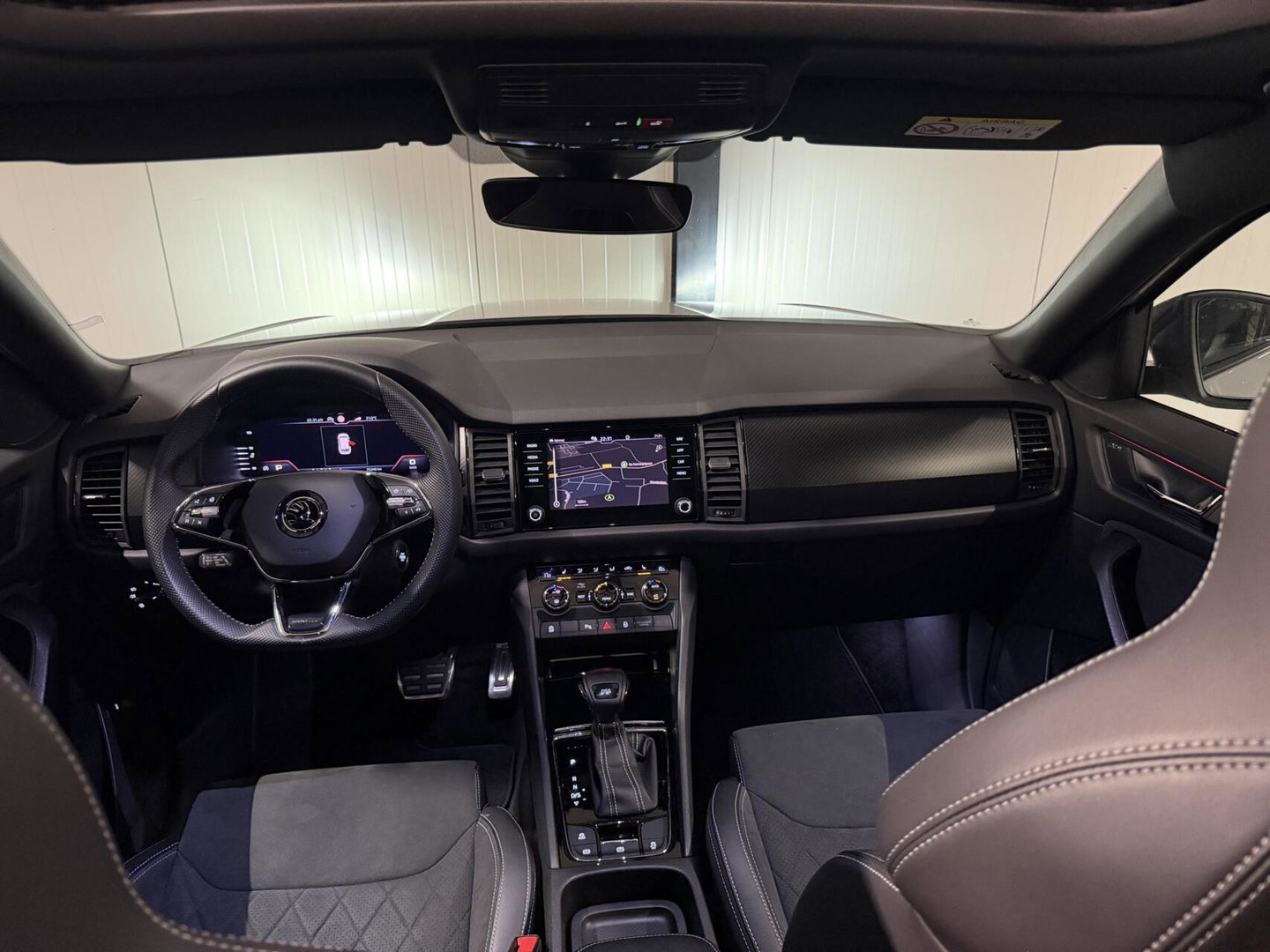 Škoda Kodiaq 1.5 TSI Sportline Pano Canton 7 Pers Trekhaak