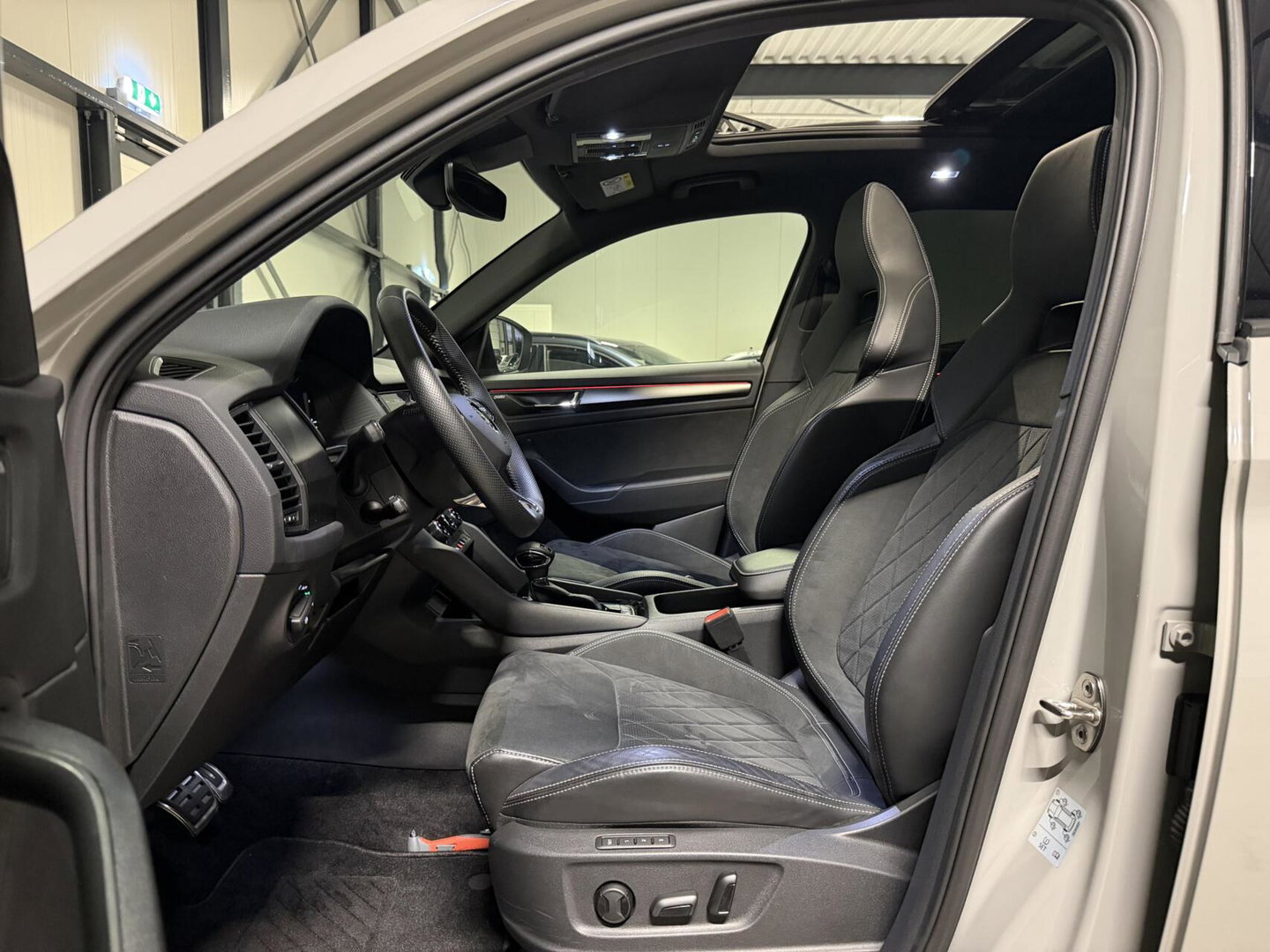 Škoda Kodiaq 1.5 TSI Sportline Pano Canton 7 Pers Trekhaak