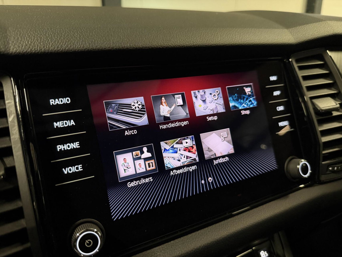 Škoda Kodiaq 1.5 TSI Sportline Pano Canton 7 Pers Trekhaak