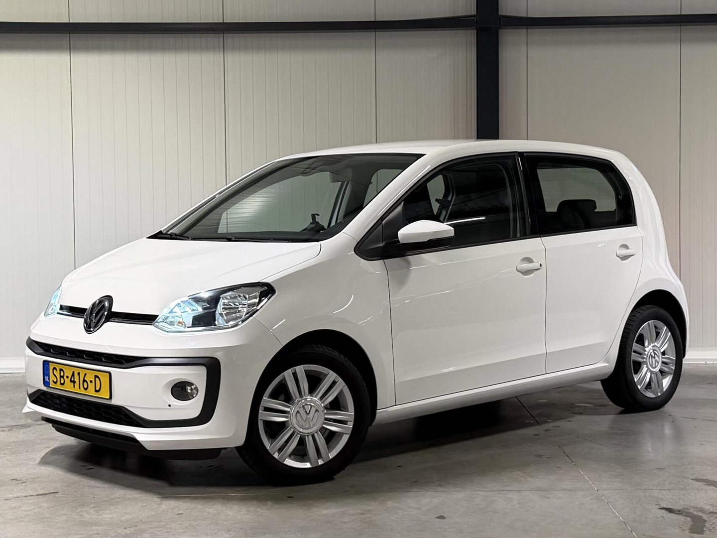 Volkswagen up! 1.0 BMT high up Airco Cruise Parkeersensoren