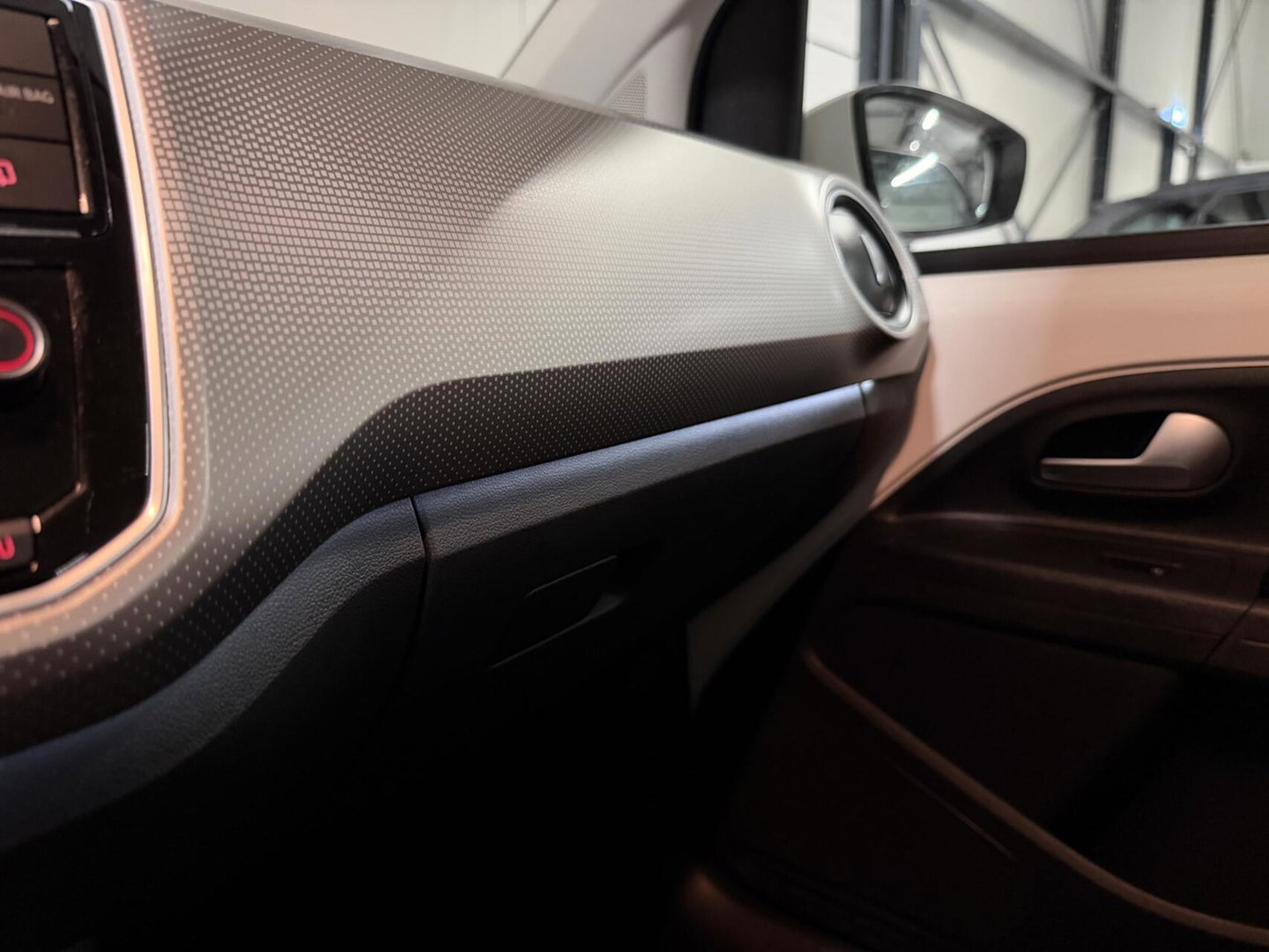 Volkswagen up! 1.0 BMT high up Airco Cruise Parkeersensoren