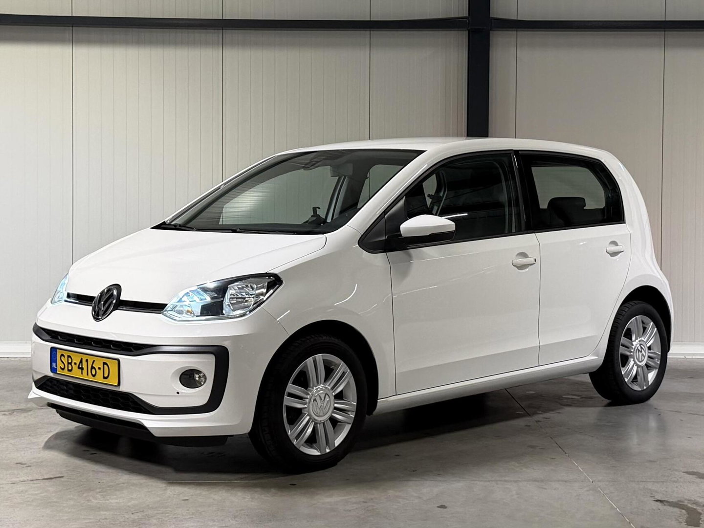 Volkswagen up! 1.0 BMT high up Airco Cruise Parkeersensoren