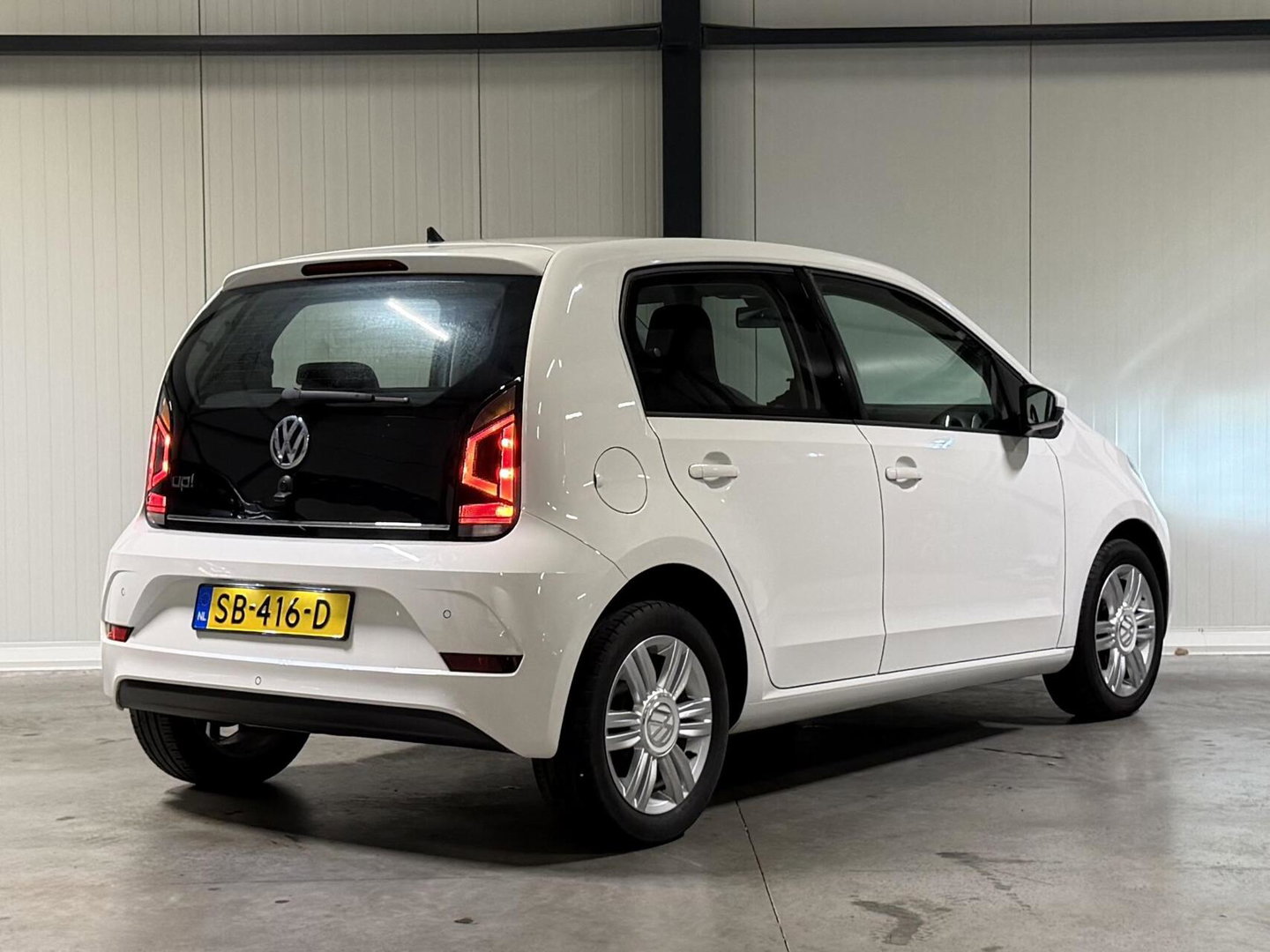 Volkswagen up! 1.0 BMT high up Airco Cruise Parkeersensoren