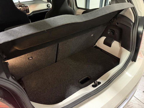 Volkswagen up! 1.0 BMT high up Airco Cruise Parkeersensoren