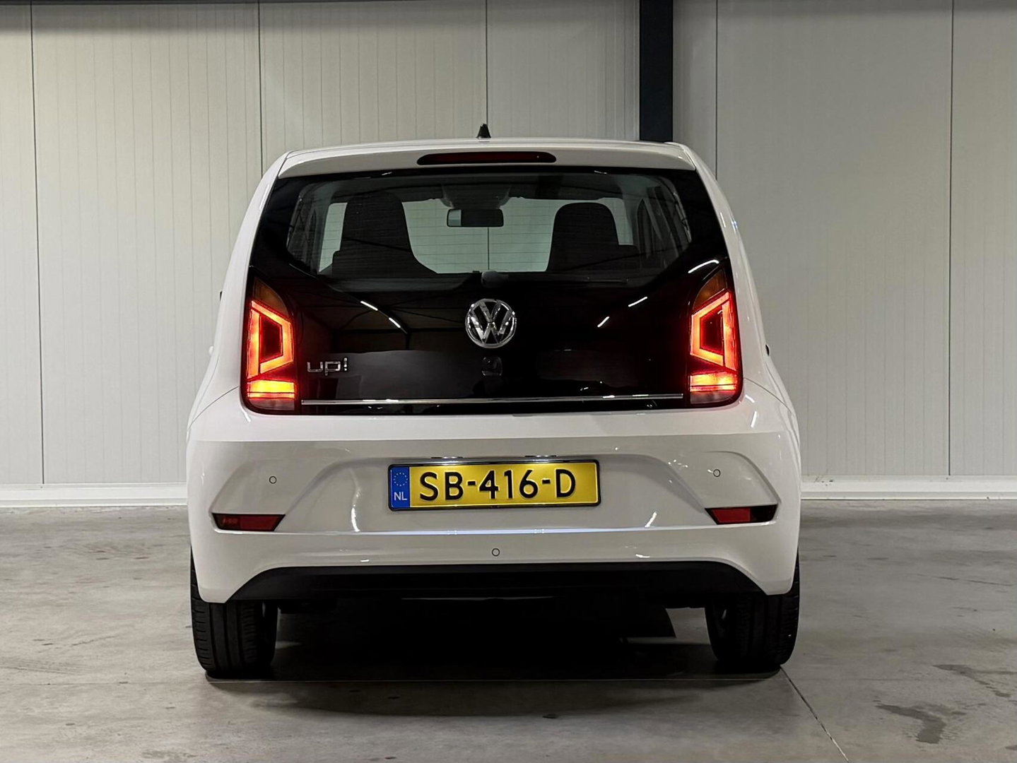 Volkswagen up! 1.0 BMT high up Airco Cruise Parkeersensoren