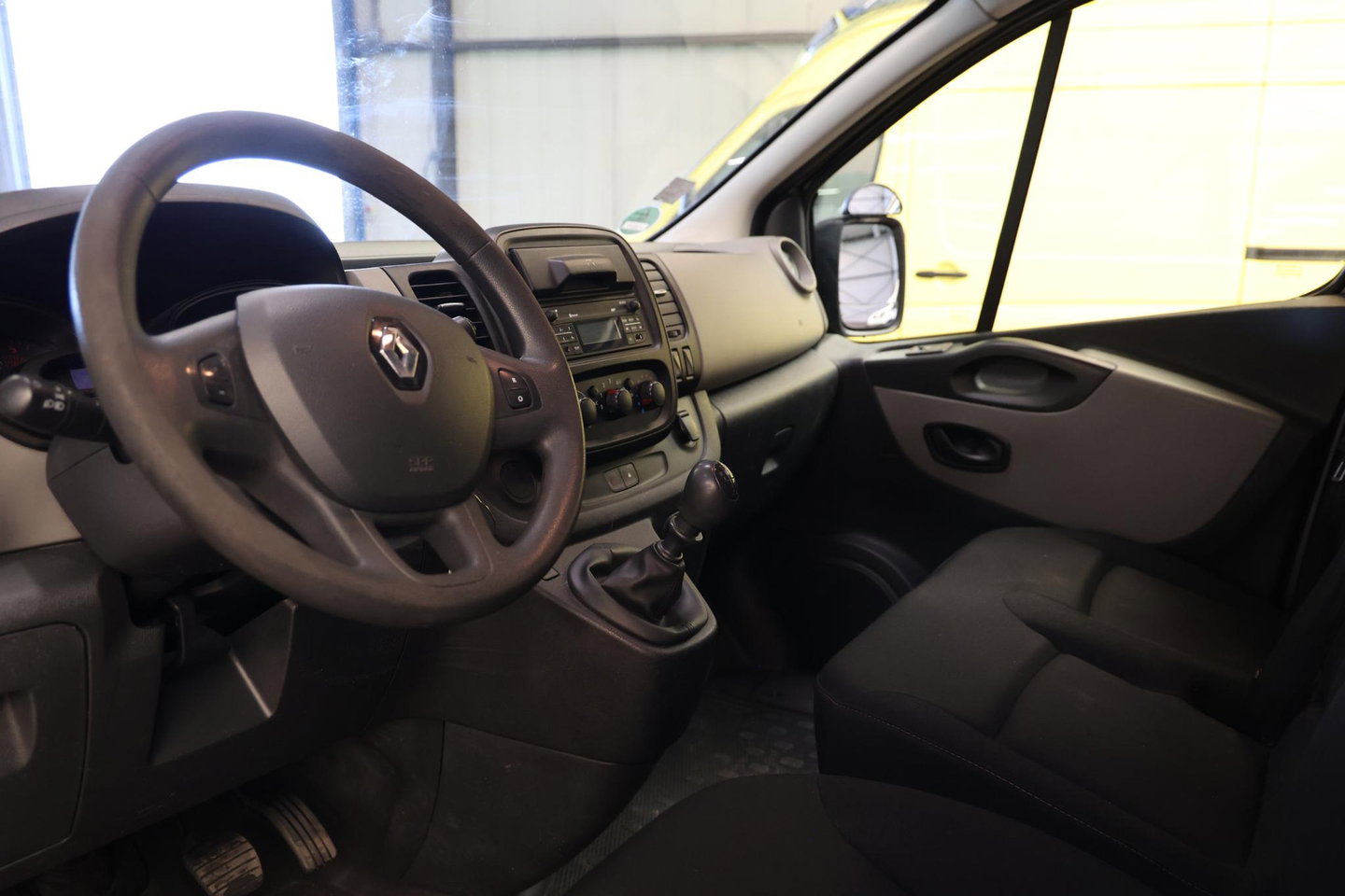 Renault Trafic 1.6 dCi T29 L2H1 LANG AIRCO TREKHAAK