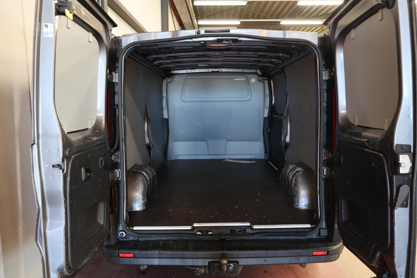 Renault Trafic 1.6 dCi T29 L2H1 LANG AIRCO TREKHAAK
