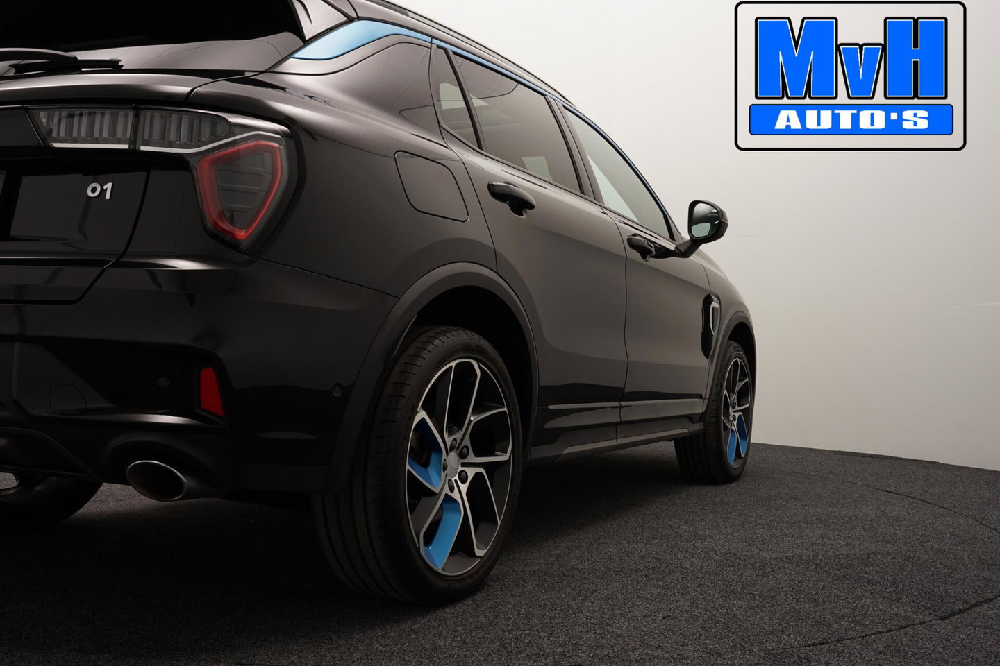 Lynk & Co 01 1.5 PHEV|262PK|LUXE|360°CAM|PANO