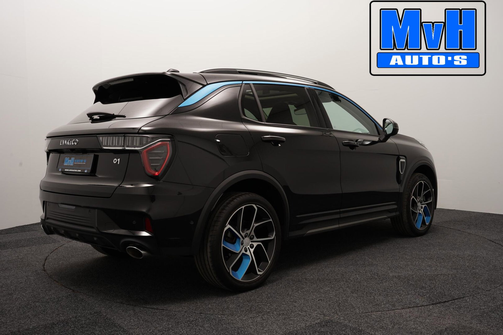 Lynk & Co 01 1.5 PHEV|262PK|LUXE|360°CAM|PANO