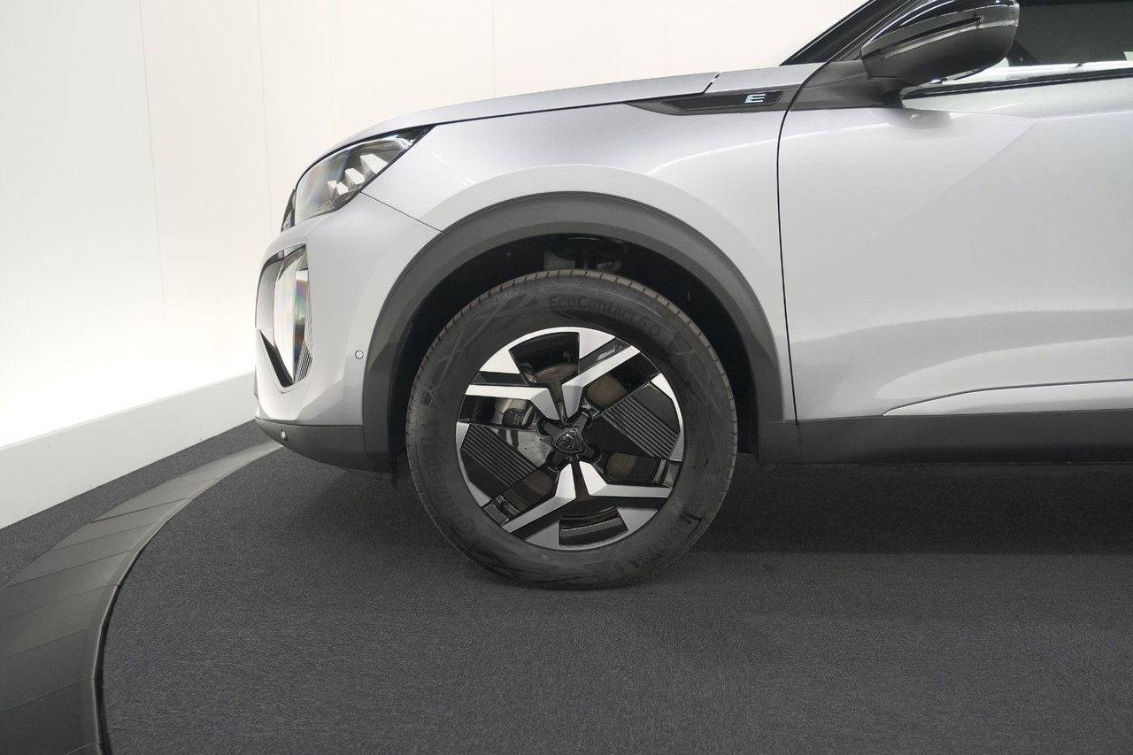 Peugeot e-2008