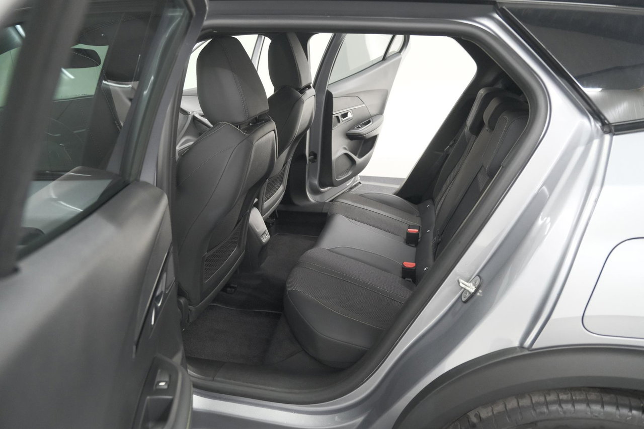 Peugeot e-2008