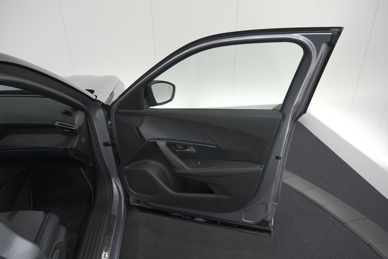 Peugeot e-2008