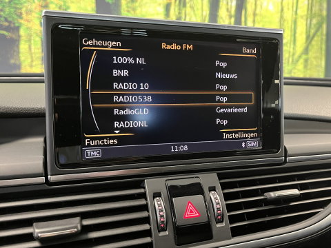 Audi A6 Avant 1.8 TFSI ultra Advance Sport | Panoramadak | Afn. Trekhaak | Apple Carplay / Android Auto | Cruise Control | Leder | LED | Parkeersensoren | All season Banden | 19'' Lichtmetaal | Parkeersensoren |