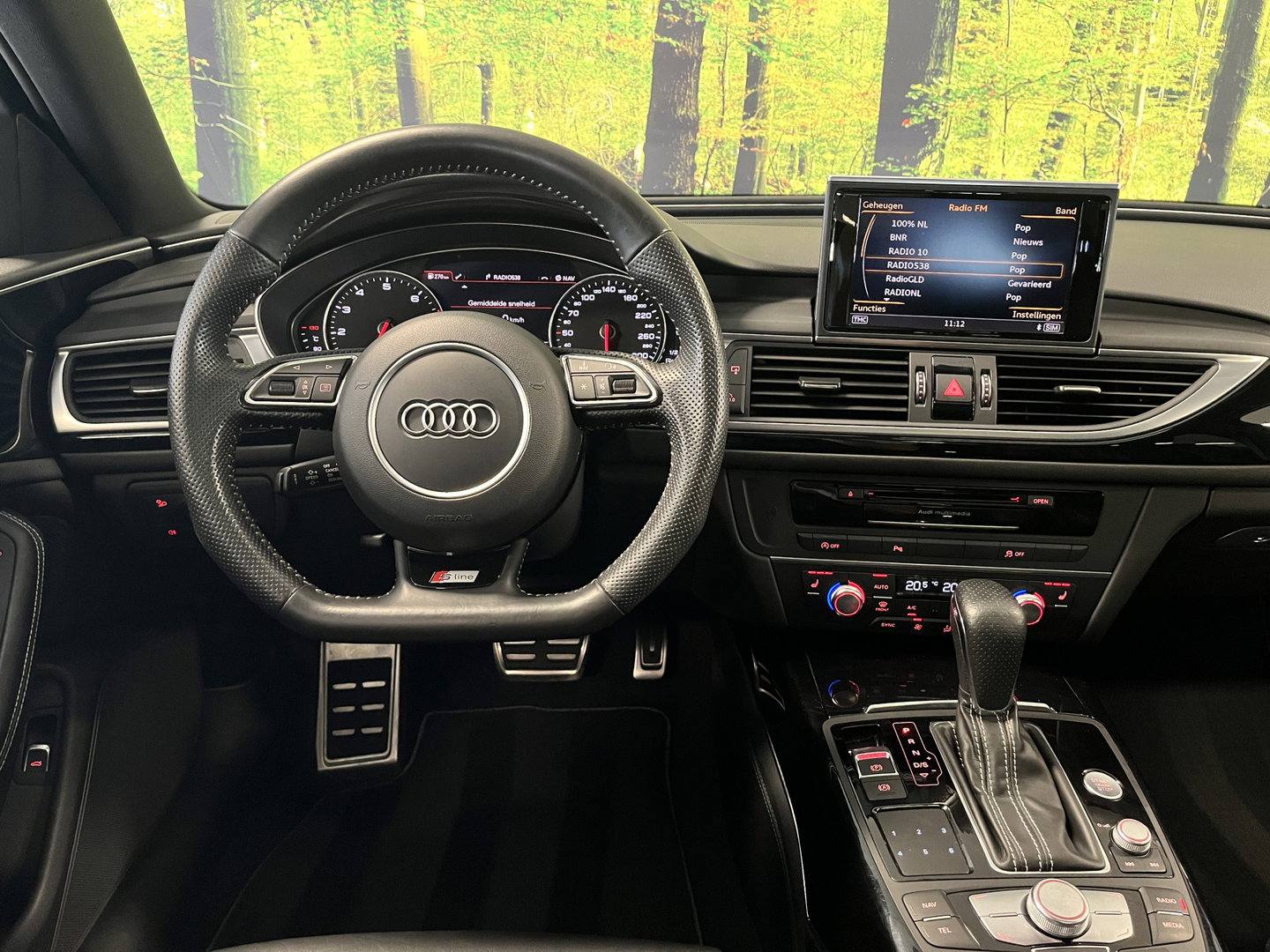 Audi A6 Avant 1.8 TFSI ultra Advance Sport | Panoramadak | Afn. Trekhaak | Apple Carplay / Android Auto | Cruise Control | Leder | LED | Parkeersensoren | All season Banden | 19'' Lichtmetaal | Parkeersensoren |