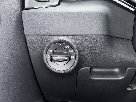 Škoda Karoq 1.5 TSI ACT Sportline Business (INCL-BTW) Aut. *PANO | DIGI-COCKPIT | FULL-LED | ADAPTIVE-CRUISE | HEATED-SPORTSEATS | TOPVIEW |  AMBIENTLIGHT | NAVI-FULLMAP | KEYLESS | DAB+ | TOWBAR | PRIVACYGLASS | 18''ALU*