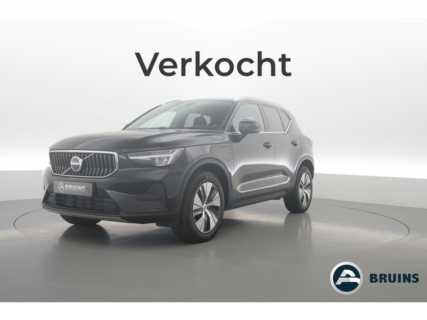 Volvo XC40 1.5 T4 Plug-in hybrid Core Bright | Facelift | Achteruitrijcamera | Stoel & Stuur Verwarming | Carplay |
