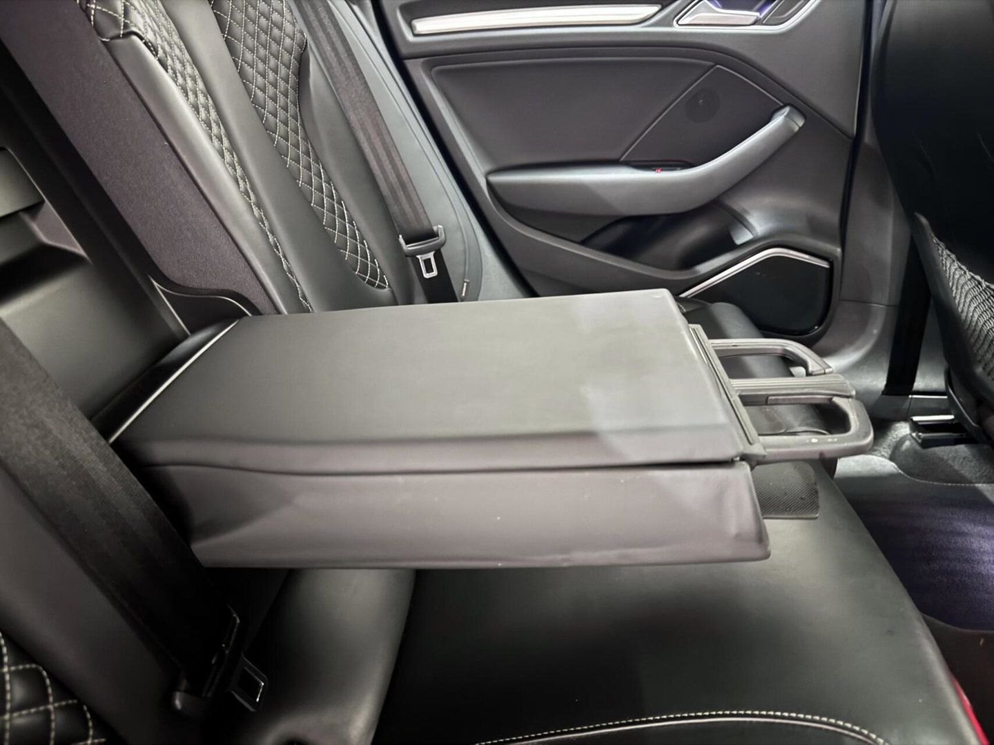 Audi S3 2.0 TFSI S3 Quattro Pano RS-Seats ACC Camera Leer