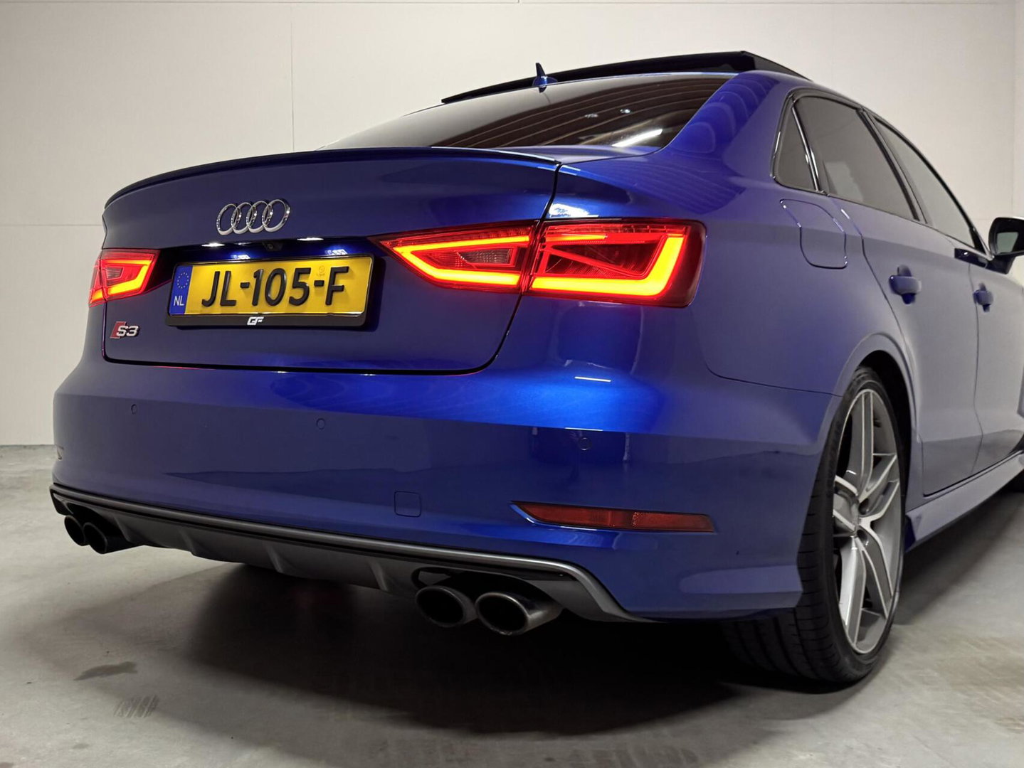 Audi S3 2.0 TFSI S3 Quattro Pano RS-Seats ACC Camera Leer