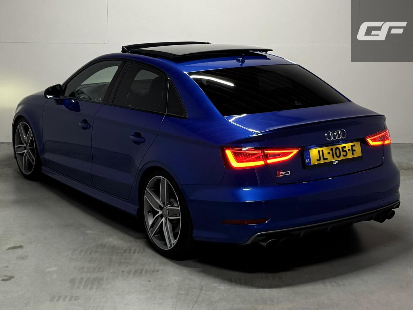 Audi S3 2.0 TFSI S3 Quattro Pano RS-Seats ACC Camera Leer