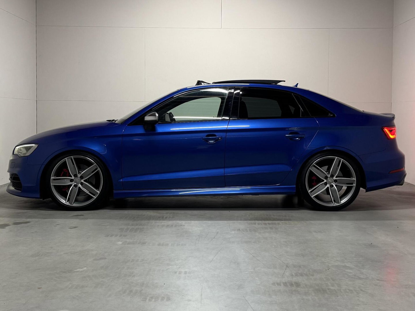 Audi S3 2.0 TFSI S3 Quattro Pano RS-Seats ACC Camera Leer
