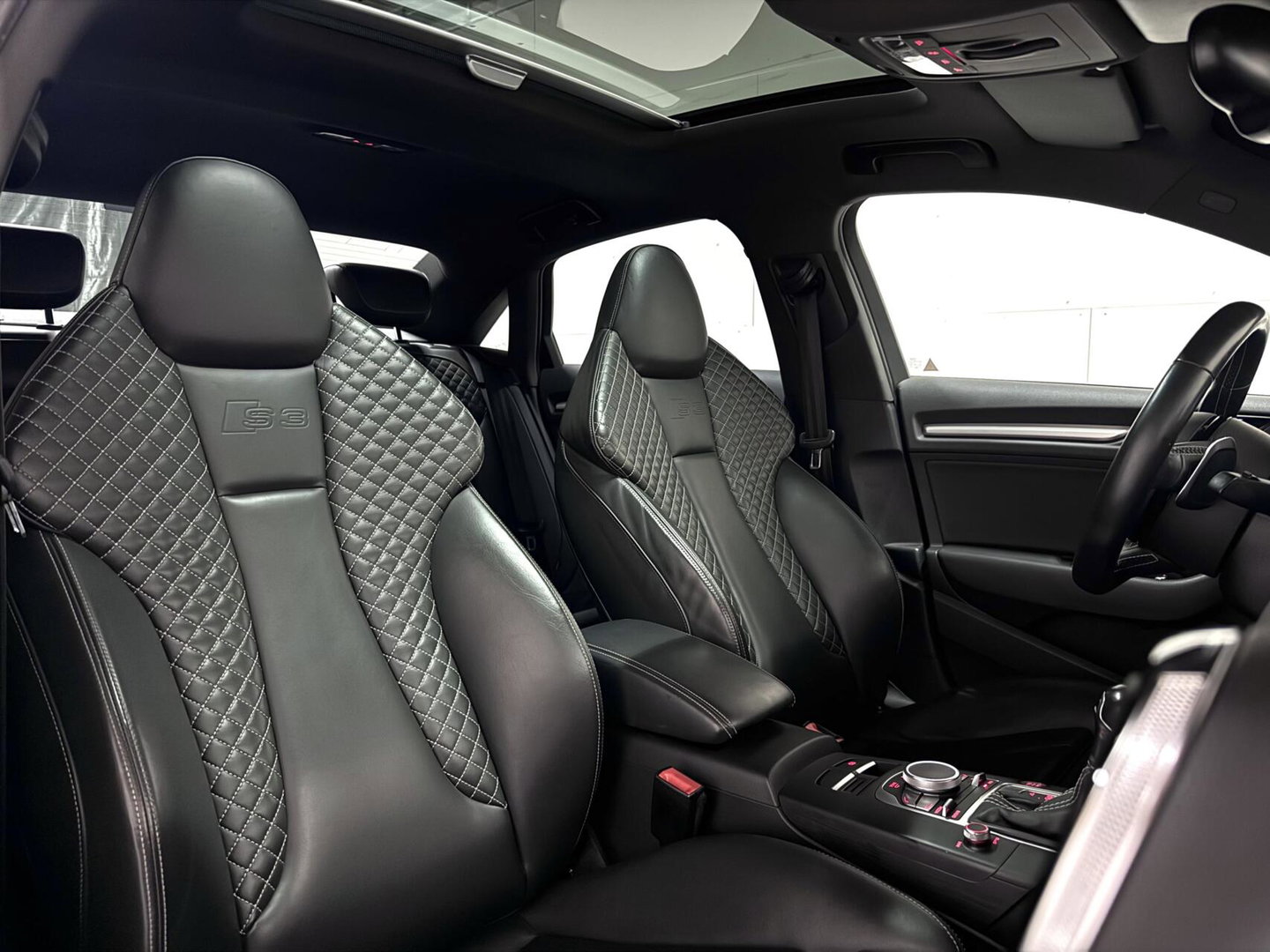 Audi S3 2.0 TFSI S3 Quattro Pano RS-Seats ACC Camera Leer