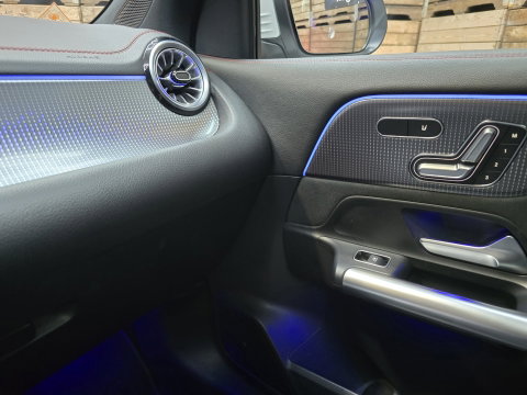 Mercedes-Benz EQA 250+ Business Edition 71 kWh AMG Pano LED Memory Navi 20"LM 97.7% SOH