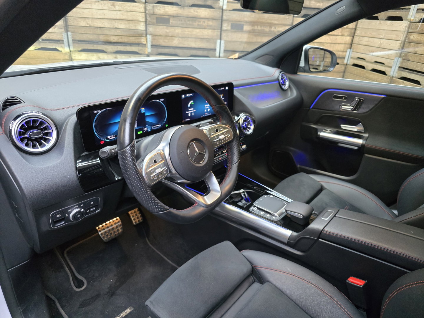 Mercedes-Benz EQA 250+ Business Edition 71 kWh AMG Pano LED Memory Navi 20"LM 97.7% SOH