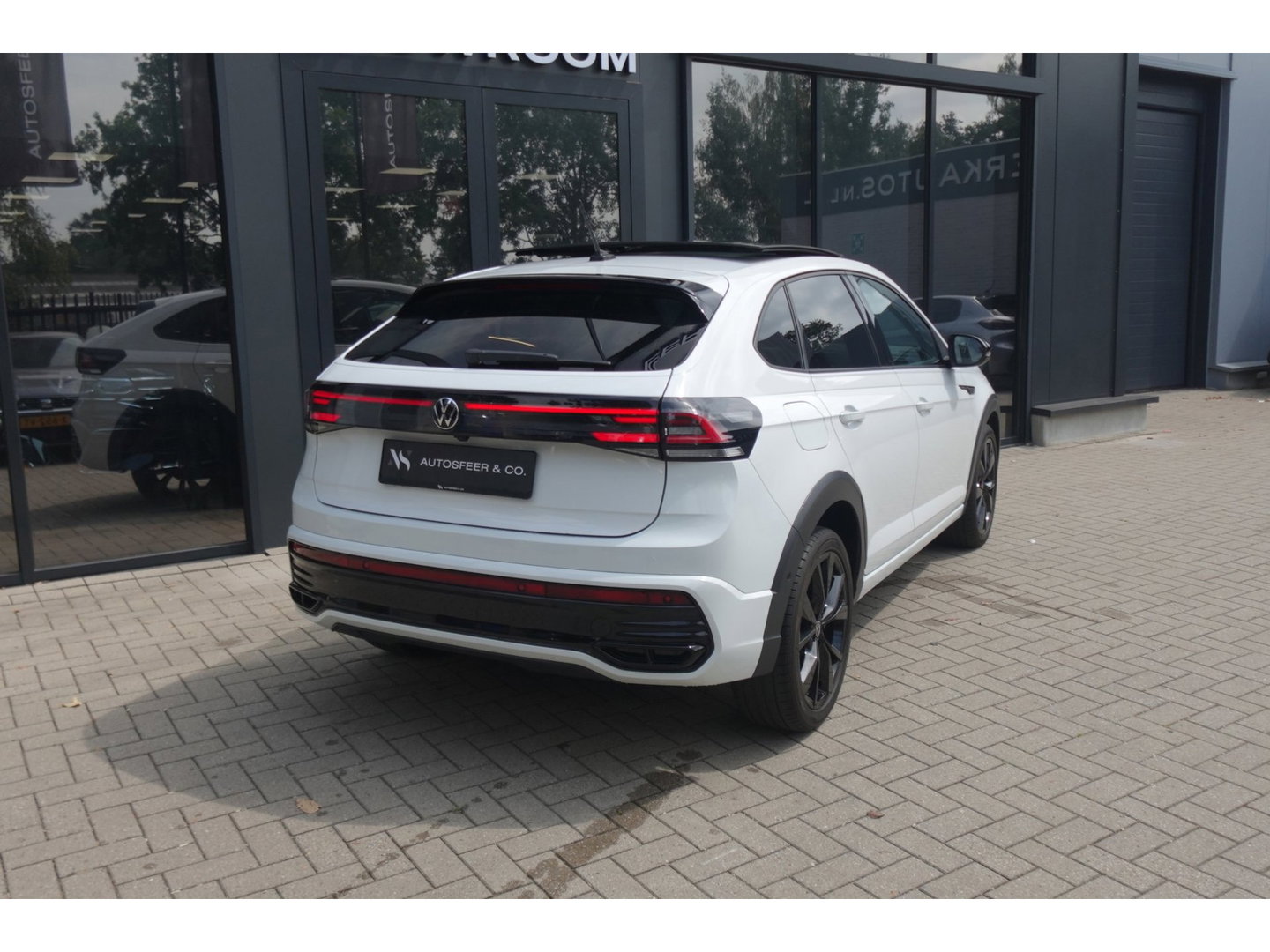 Volkswagen Taigo 1.5 TSI R-Line PANO KEYLESS CAM