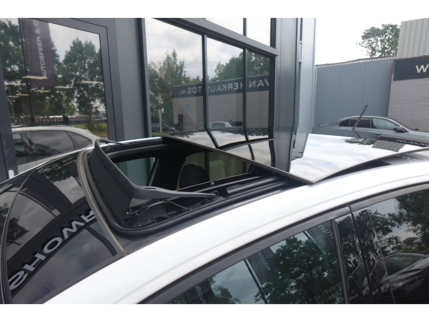 Volkswagen Taigo 1.5 TSI R-Line PANO KEYLESS CAM