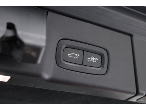 Volvo V90 2.0 T5 R-Design Polestar | Rijklaar | Bowers & Wilkins | Trekhaak | Standkachel | Head-up | 360 camera | 4x stoel + stuurverwarming |
