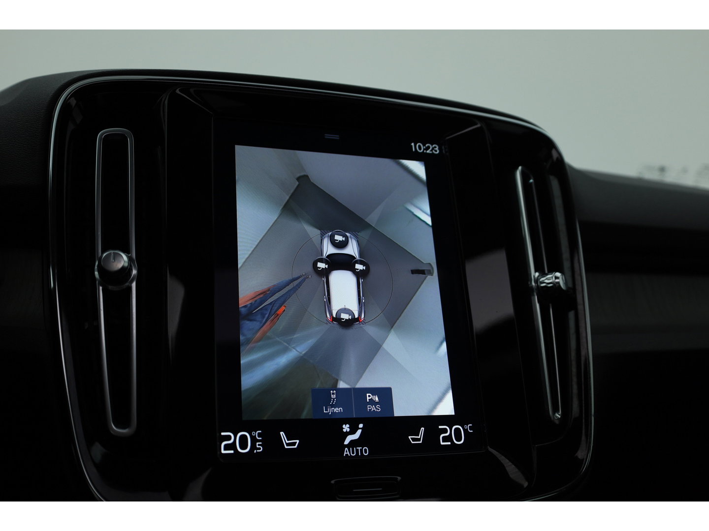 Volvo XC40 1.5 T4 211PK Recharge Inscription | Rijklaar | Pano-dak | 360 camera | Leer | Adaptieve Cruise | Stoel + stuurverw. |